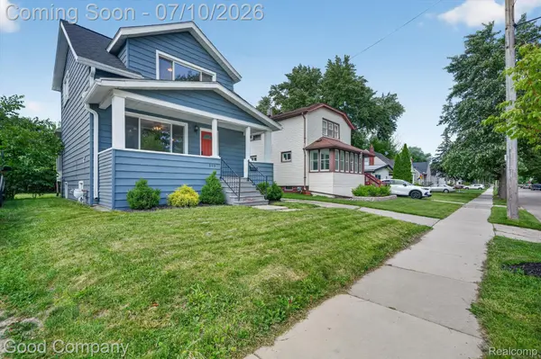 305 E Jarvis AVE, Hazel Park, MI 48030