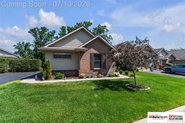 876 Flowering Plum DR, Brighton, MI 48116