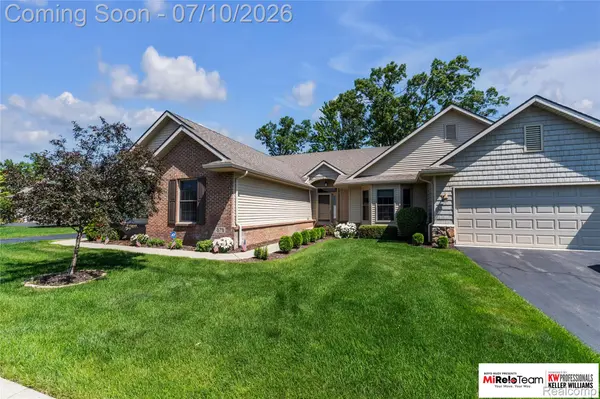 876 Flowering Plum DR, Brighton, MI 48116