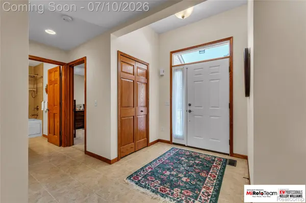 876 Flowering Plum DR, Brighton, MI 48116