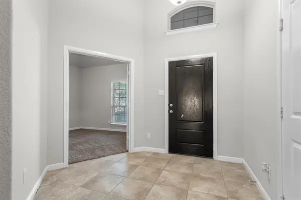 1613 Canary Lane, Argyle, TX 76226
