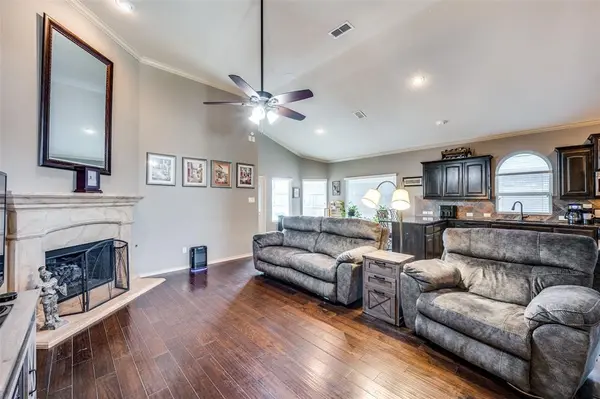 5813 Longmont Drive, Denton, TX 76208