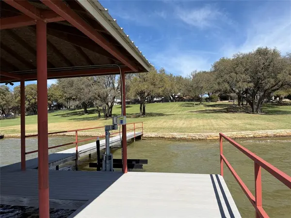 3524 Abes Landing Drive, Granbury, TX 76049