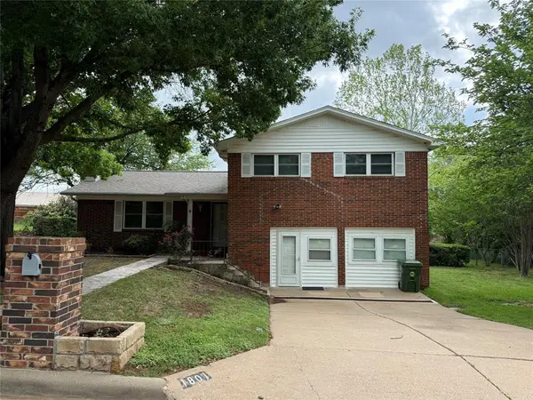 1801 SE 24th Avenue, Mineral Wells, TX 76067