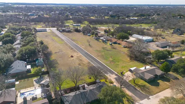 111 Electra Street, Hillsboro, TX 76645