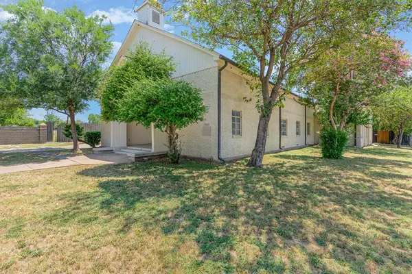2602 Kings Road, Dallas, TX 75219