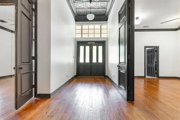 2602 Kings Road, Dallas, TX 75219