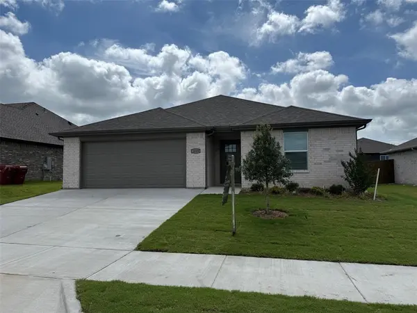 1819 Boxwood Drive, Sherman, TX 75092