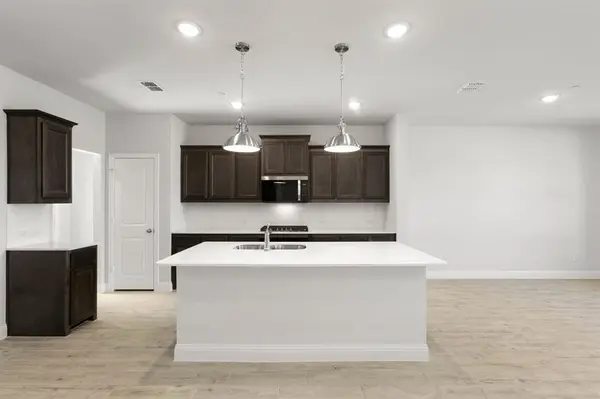 1983 Gentle Oak Trail, Corinth, TX 76210