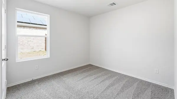 1913 Glory Drive, Bonham, TX 75418