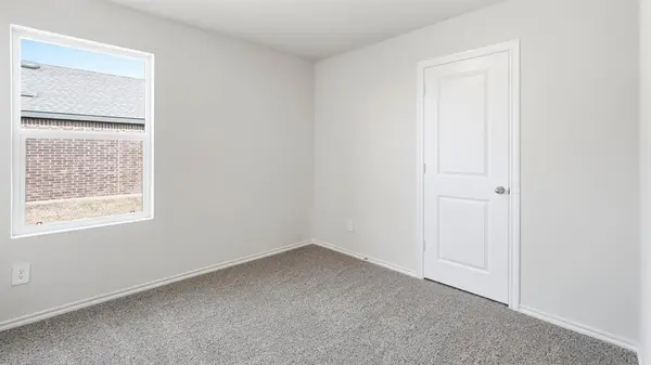 1907 Glory Drive, Bonham, TX 75418
