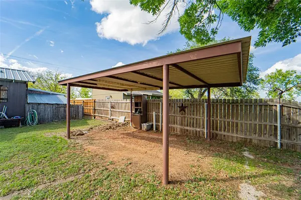 125 Water District Road 214, Breckenridge, TX 76424