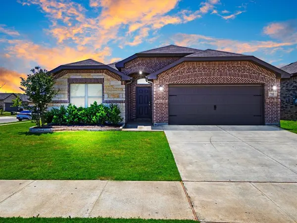 712 Presidio Street, Aubrey, TX 76227