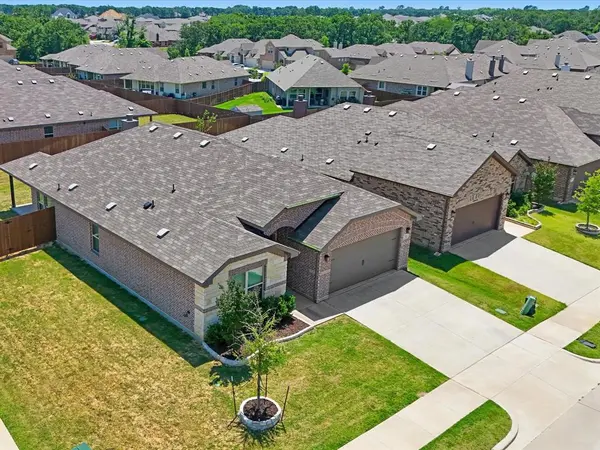 712 Presidio Street, Aubrey, TX 76227