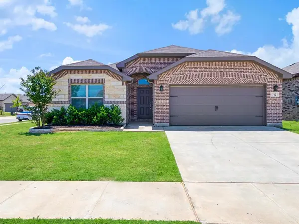 712 Presidio Street, Aubrey, TX 76227