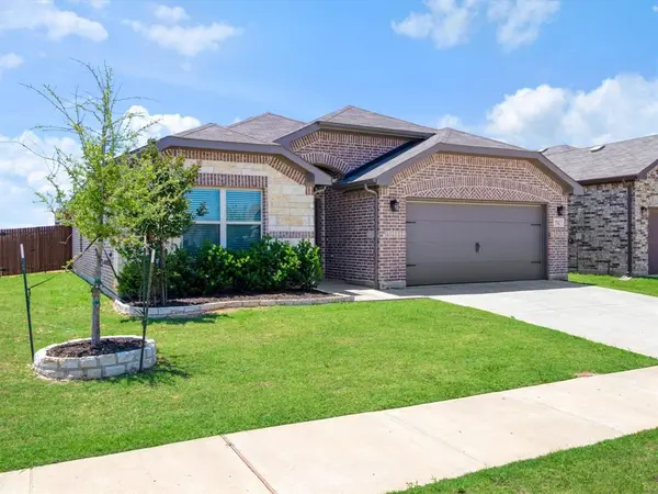 712 Presidio Street, Aubrey, TX 76227