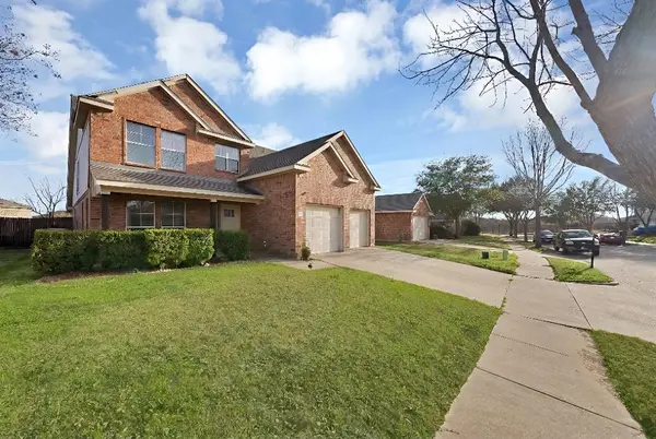 2008 Woodhurst Trail, Heartland, TX 75126