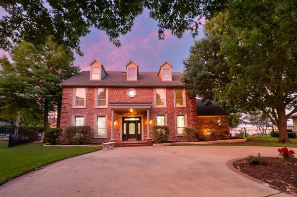 4206 Shadybrook Lane, Rowlett, TX 75088