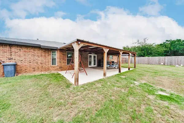 251 Alicia Street, Bowie, TX 76230