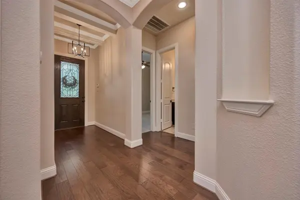 448 Chestnut Lane, Roanoke, TX 76262