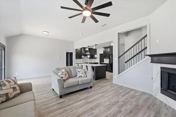 4216 Bridgestone Drive, Fort Worth, TX 76123
