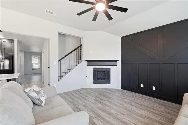 4216 Bridgestone Drive, Fort Worth, TX 76123