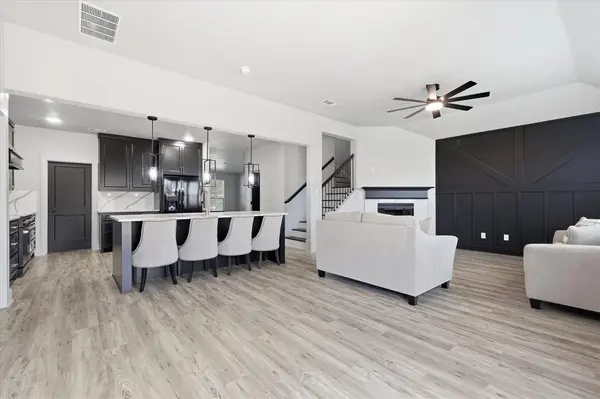 4216 Bridgestone Drive, Fort Worth, TX 76123