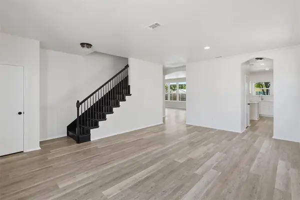 7104 Starwood Drive, Fort Worth, TX 76137