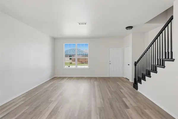 7104 Starwood Drive, Fort Worth, TX 76137