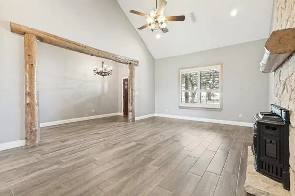 225 PEAR TREE Lane, Collinsville, TX 76233