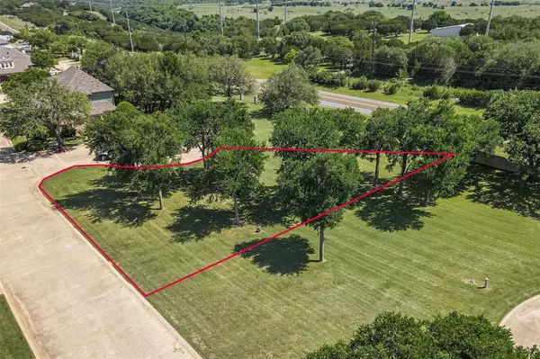 7002 Granite Bluff, Granbury, TX 76048