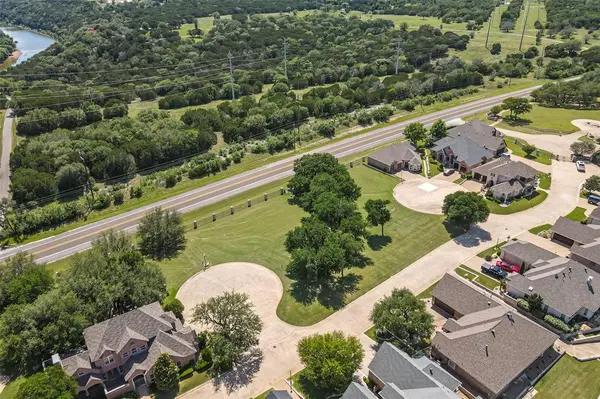 7002 Granite Bluff, Granbury, TX 76048