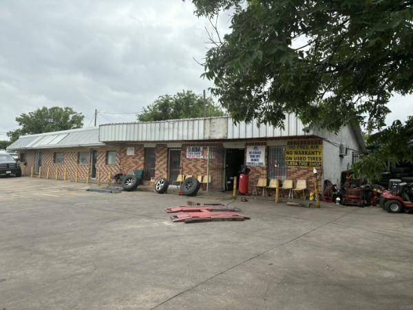 1601 N Kaufman Street, Ennis, TX 75119
