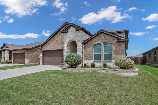 4008 Spur Trail Drive, Denton, TX 76208