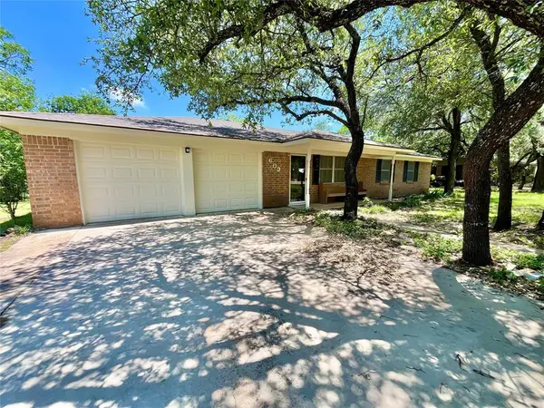 603 Barkley Drive, Hamilton, TX 76531