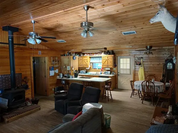 1061 CR 1807 4 ACRES, Yantis, TX 75497