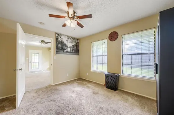 8437 Glenann Drive, North Richland Hills, TX 76182