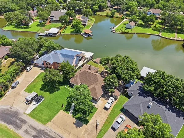 4021 Dakota Trail, Granbury, TX 76048
