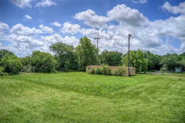 414 N Neal Street, Commerce, TX 75428