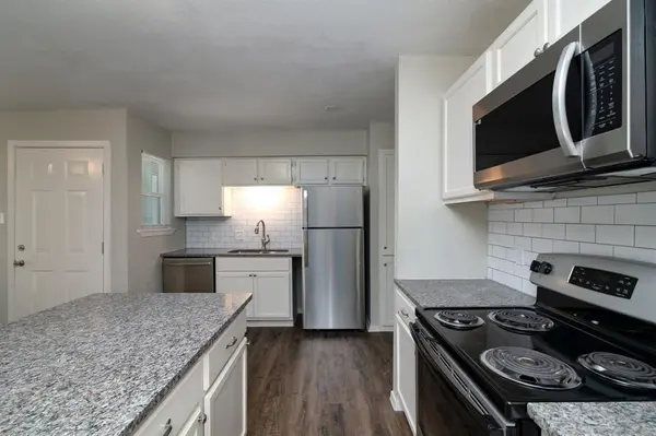 8037 W Elizabeth Lane #223, Fort Worth, TX 76116