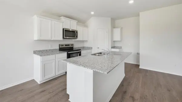 428 Epiphany Lane, Lavon, TX 75166