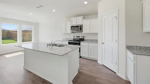 428 Epiphany Lane, Lavon, TX 75166