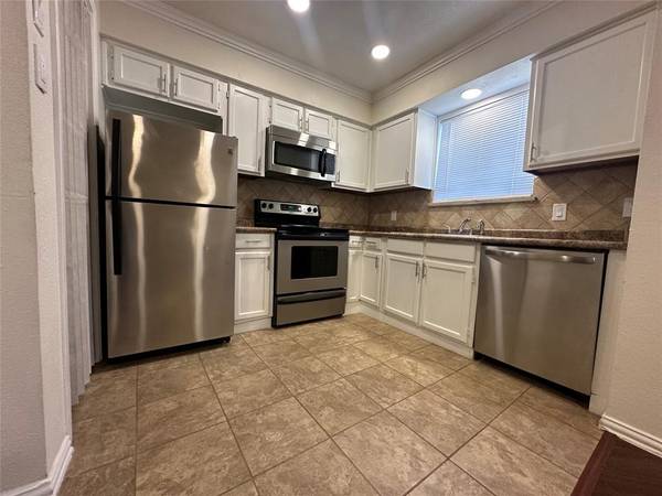 1600 Pecan Chase Circle #6, Arlington, TX 76012