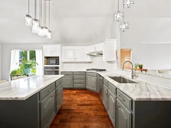 2744 Stoney Hollow Lane, Rockwall, TX 75087