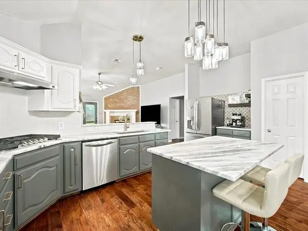 2744 Stoney Hollow Lane, Rockwall, TX 75087