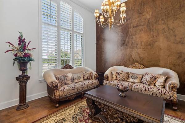 1101 King Mark Drive, Lewisville, TX 75056