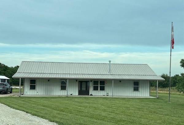 1449 County Road 4131, Cumby, TX 75433