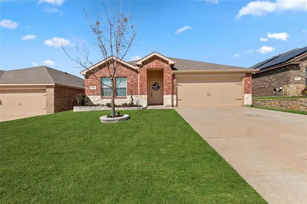985 Alton Drive, Aubrey, TX 76227
