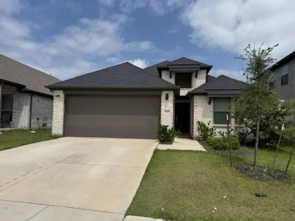 209 Little Bridge Drive, Lavon, TX 75166