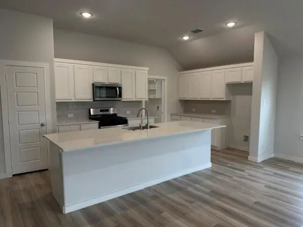 209 Little Bridge Drive, Lavon, TX 75166
